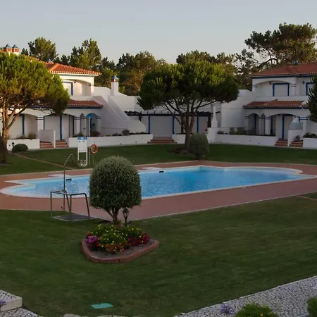 Villa Nancy Amoreira (Leiria)
